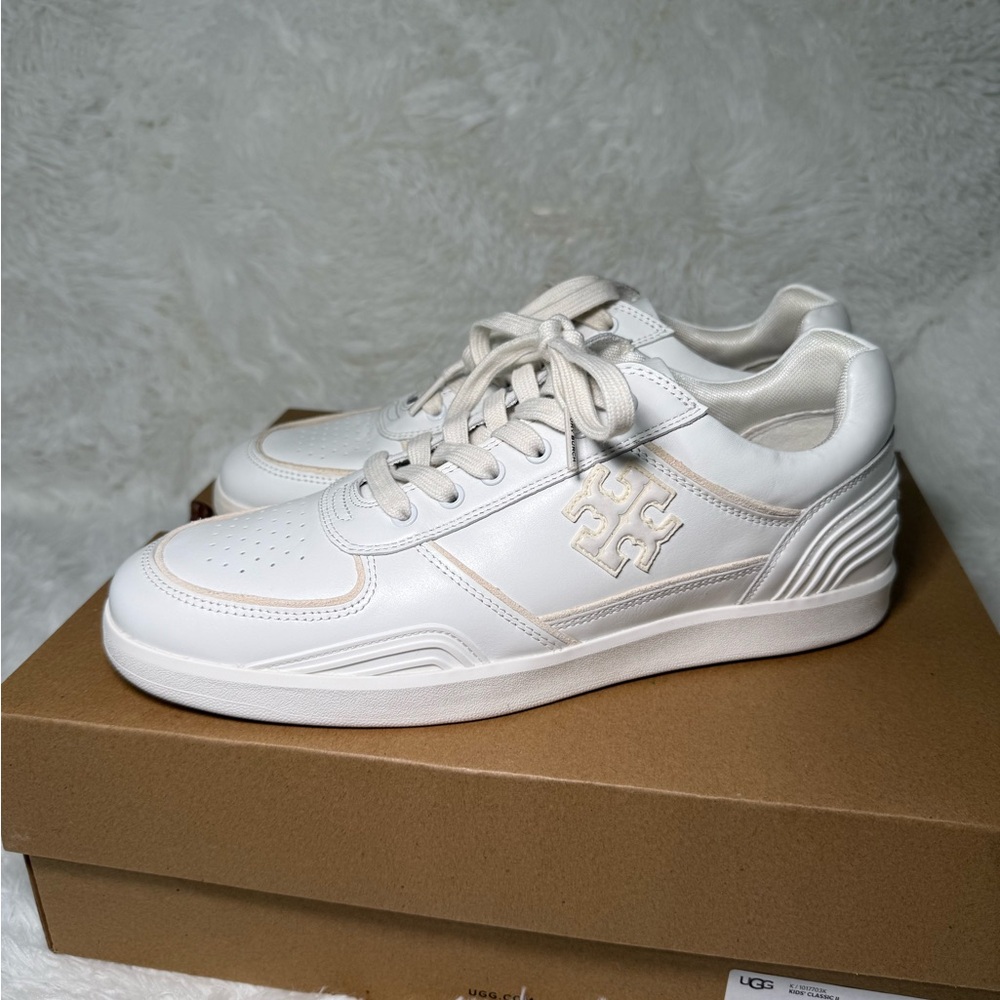 Tory Burch Sneakers - Picture 2 of 8